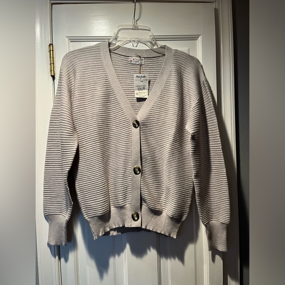 NWT Women’s POOF APPAREL Grey Ribbed V-Neck Cardigan sz S